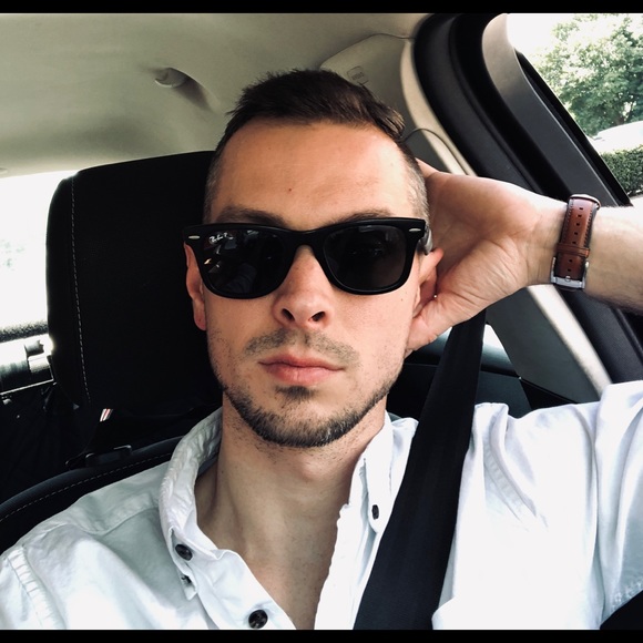 Meet your Posher, Travis - Picture 1 of 1